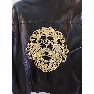 Guess Men’s Empire Black Faux Leather Full Zip Jacket Embroidered Lion. Medium